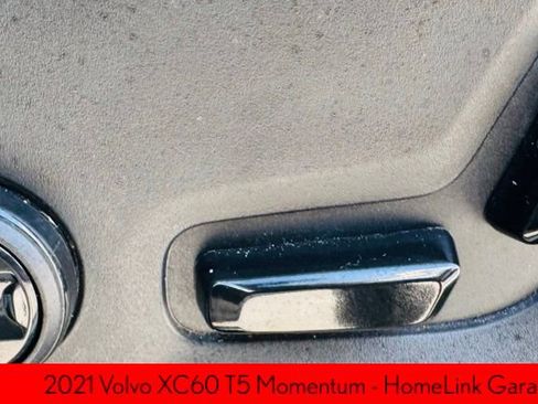 Used 2021 Volvo XC60 T5 Momentum w/ Protection Package Premier image 10