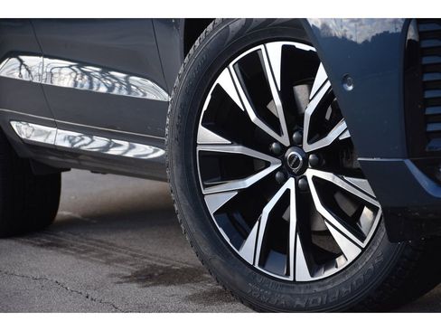 Certified 2023 Volvo XC60 B5 Plus w/ Protection Package Premier image 10