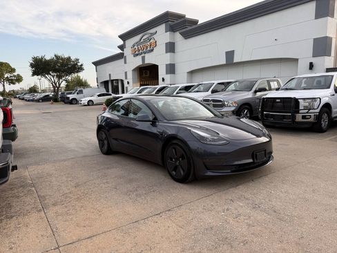 Used 2023 Tesla Model 3 Standard Range RWD image 2