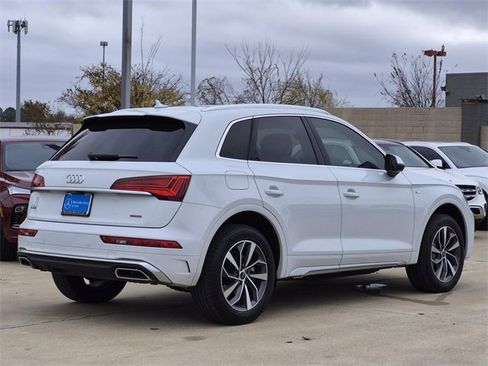 Used 2023 Audi Q5 2.0T Premium Plus w/ Premium Plus Package image 4