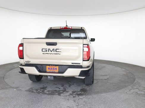 Used 2023 GMC Canyon Elevation w/ Convenience Package AWD/4WD image 11