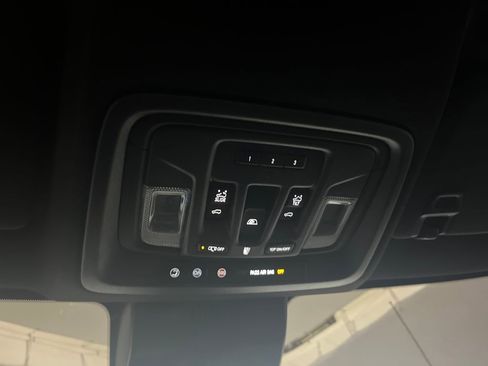 Used 2025 GMC Sierra 1500 AT4 w/ AT4 Premium Package image 74