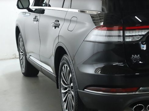 Used 2024 Lincoln Aviator Reserve w/ Elements Package Plus AWD/4WD image 40