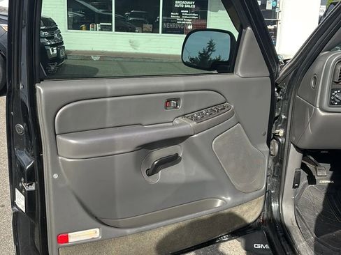 Used 2005 GMC Sierra 1500 SLE w/ Light Duty Power Package image 22