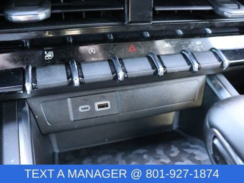 Used 2024 GMC Canyon Elevation w/ Convenience Package image 24