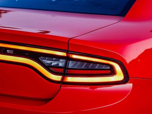 Used 2022 Dodge Charger SXT image 10