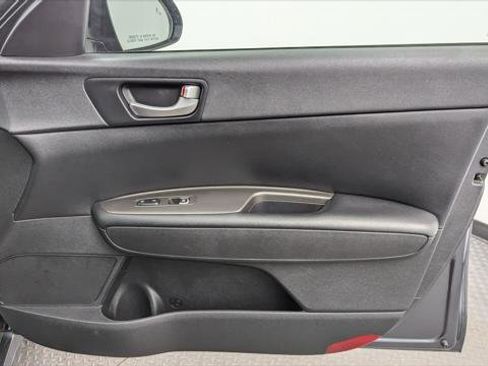 Used 2020 Kia Optima S image 21