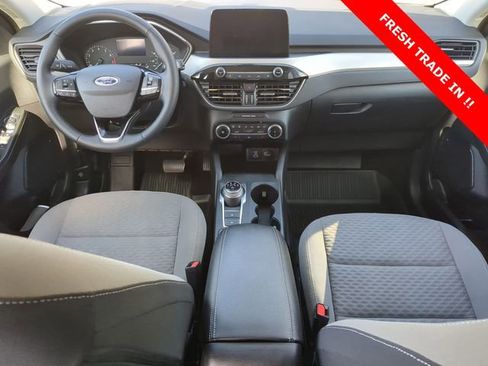 Used 2022 Ford Escape SE w/ Cold Weather Package image 13