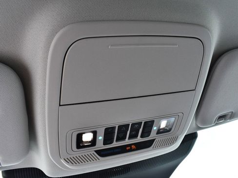 New 2025 Ford Explorer Active w/ Active Comfort Package image 35