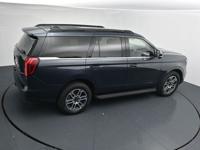Used 2025 Ford Expedition Active AWD/4WD image 34