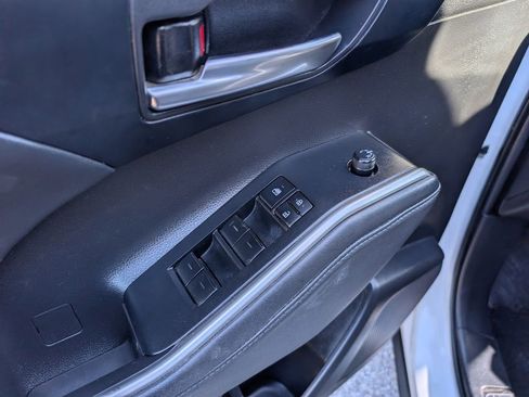 Used 2022 Toyota Highlander XSE image 9