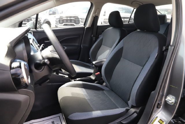 Used 2025 Nissan Versa SV FWD image 11