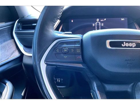 Used 2022 Jeep Grand Cherokee Limited RWD image 18