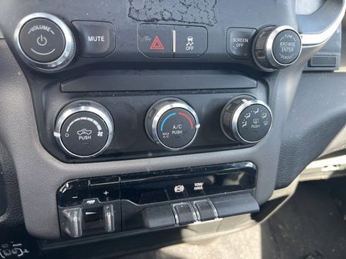 Used 2024 RAM 2500 Big Horn image 24