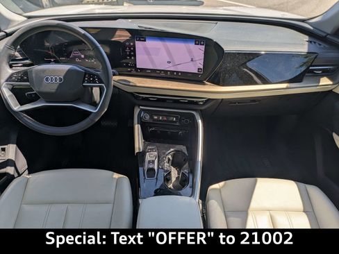 Certified 2025 Audi Q5 Premium AWD/4WD image 16