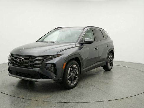 Used 2025 Hyundai Tucson SEL AWD/4WD image 3