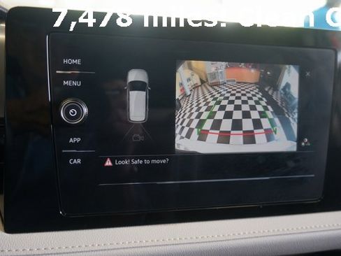 Certified 2025 Volkswagen Taos S image 17