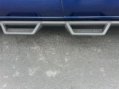 Used 2022 Nissan Frontier PRO-4X w/ Off-Road Protection Package image 9