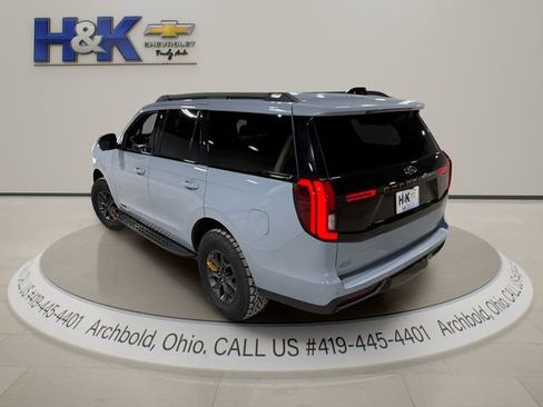 Used 2025 Ford Expedition Tremor AWD/4WD image 7