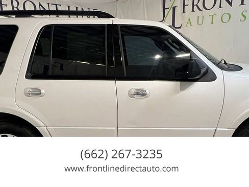 Used 2015 Ford Expedition XLT w/ Equipment Group 202A AWD/4WD image 8