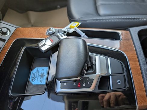 Used 2023 Audi Q5 2.0T Premium Plus image 31