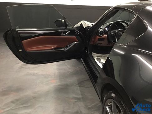 Used 2018 MAZDA MX-5 Miata RF Grand Touring image 30