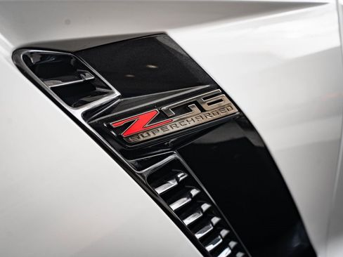 Used 2016 Chevrolet Corvette Z06 image 9
