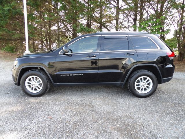 Used 2020 Jeep Grand Cherokee Laredo AWD/4WD image 2
