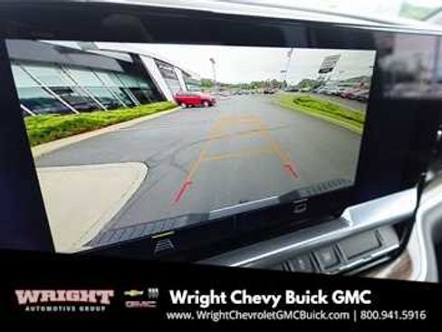 Used 2024 Chevrolet Silverado 2500 LT image 22