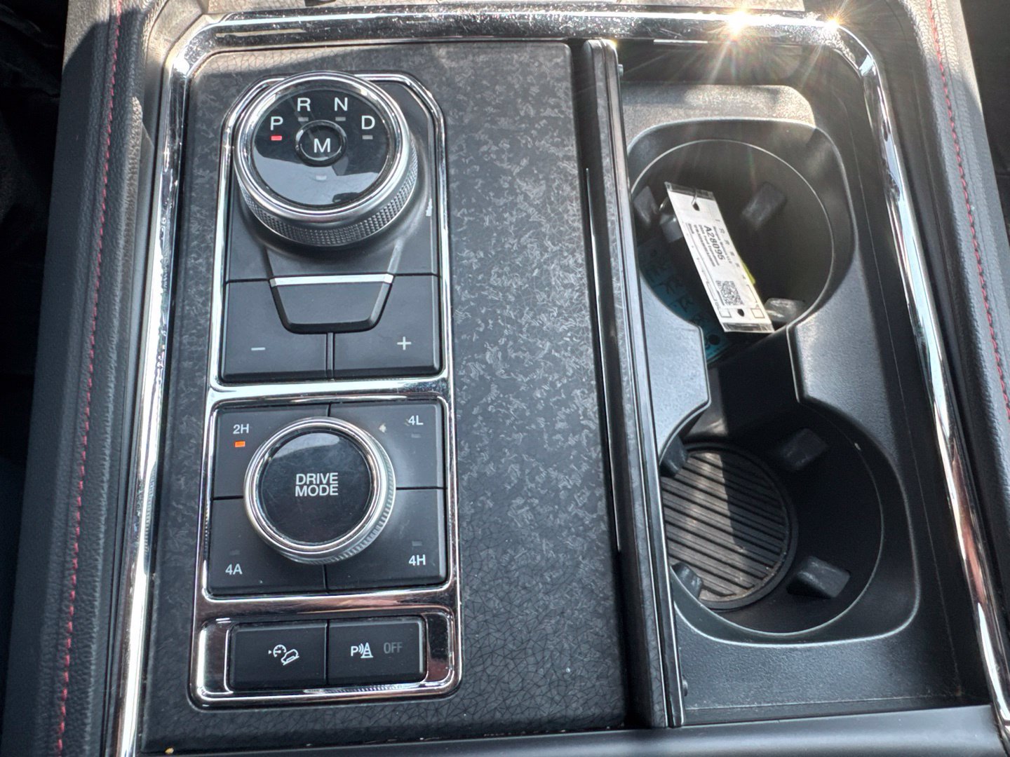 Used 2024 Ford Expedition Limited AWD/4WD image 30