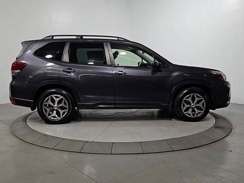 Certified 2021 Subaru Forester Premium image 8