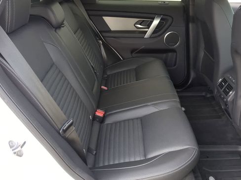 Certified 2025 Land Rover Discovery Sport Dynamic SE image 20