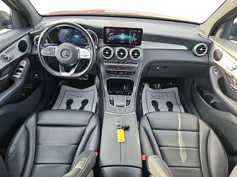 Used 2022 Mercedes-Benz GLC 300 image 12