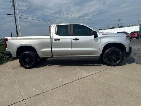 Used 2020 Chevrolet Silverado 1500 Custom Trail Boss w/ Custom Convenience Package AWD/4WD image 4
