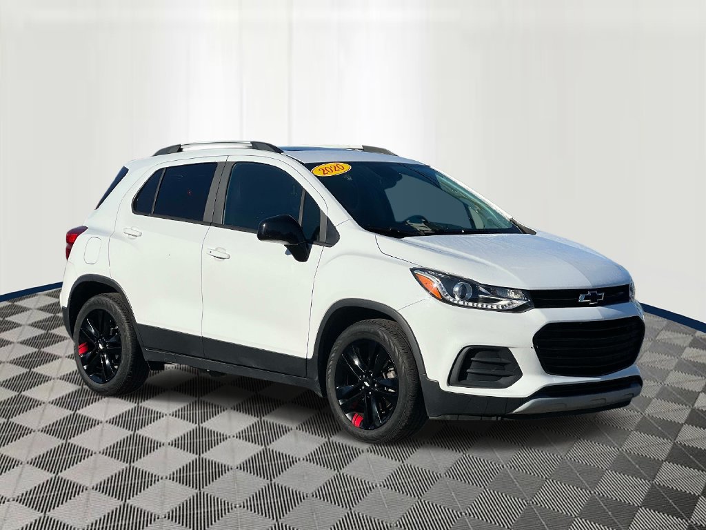 Used 2020 Chevrolet Trax LT w/ Sun & Sound Package FWD image 6