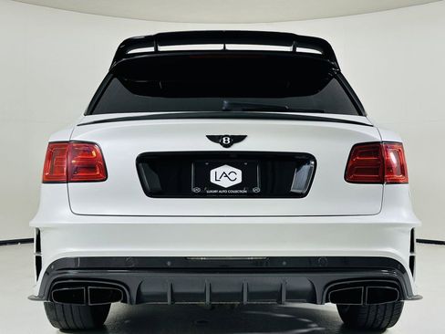 Used 2017 Bentley Bentayga image 5
