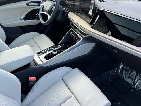 New 2025 Audi Q5 Premium Plus image 15