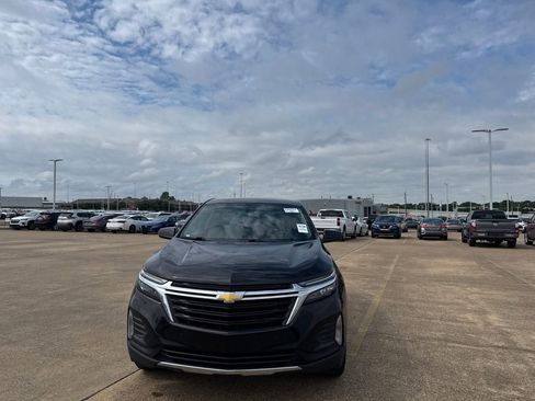 Used 2024 Chevrolet Equinox LT w/ Driver Convenience Package AWD/4WD image 4