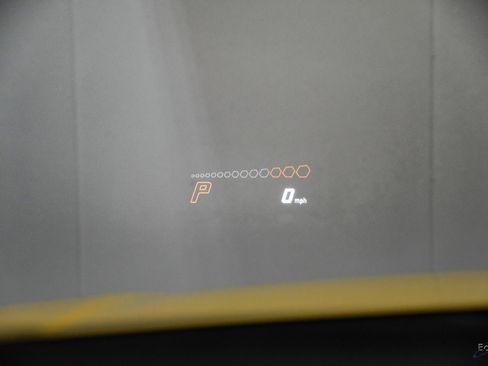 Used 2021 Lamborghini Urus image 86