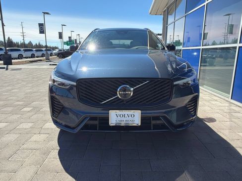 Used 2026 Volvo XC60 B5 Plus AWD/4WD image 3