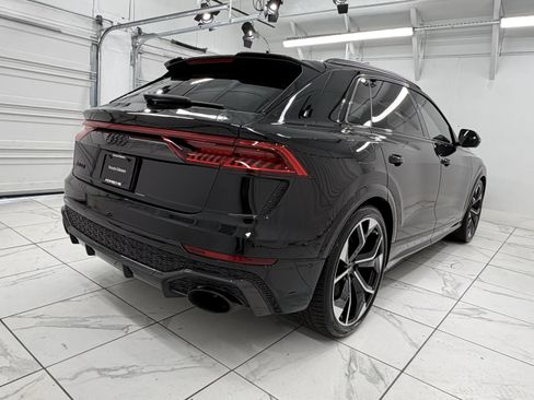 Used 2024 Audi RS Q8 4.0T image 12