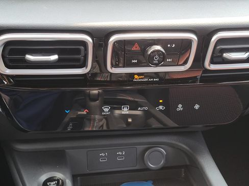 New 2027 Nissan Sentra SR w/ Floor Mat Package FWD image 21