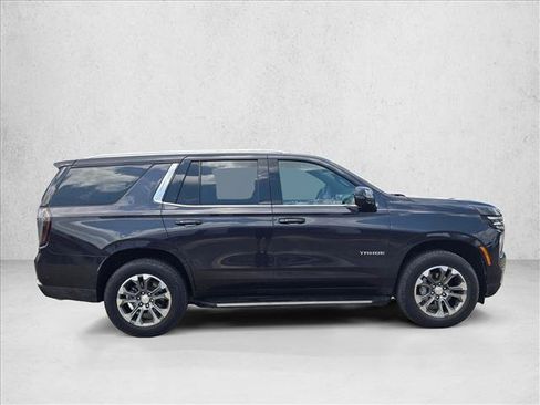 Used 2025 Chevrolet Tahoe LT w/ Comfort Package RWD image 4