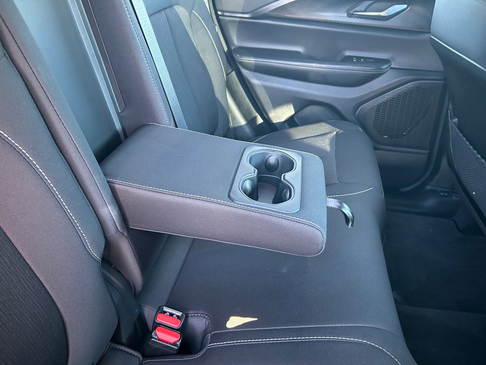 Used 2025 Jeep Grand Cherokee Laredo X w/ Luxury Tech Group I AWD/4WD image 24