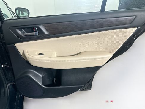 Used 2016 Subaru Legacy 2.5i Limited image 29