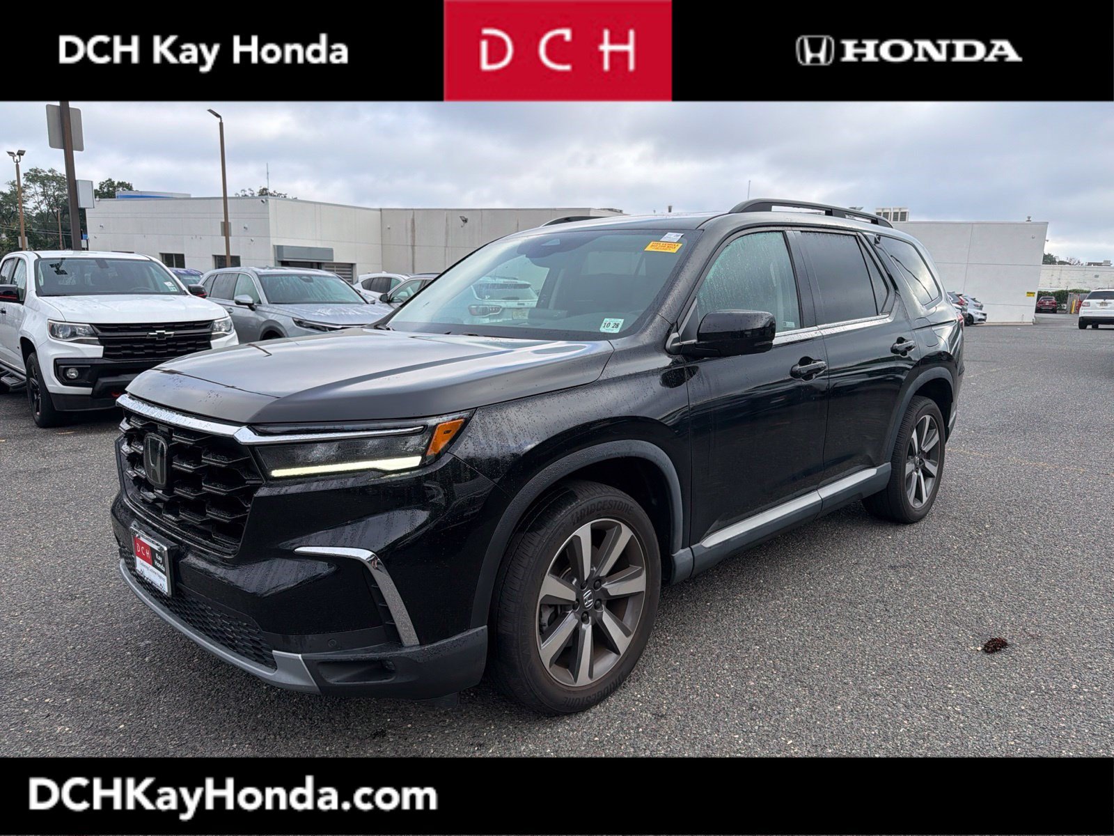 Certified 2024 Honda Pilot Touring image 1