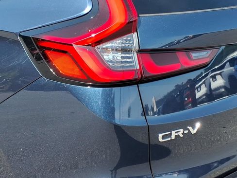 Used 2025 Honda CR-V EX-L image 9