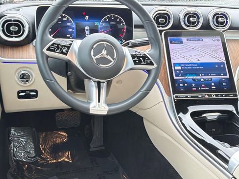 Used 2023 Mercedes-Benz C 300 Sedan image 7