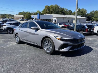 Certified 2025 Hyundai Elantra Blue