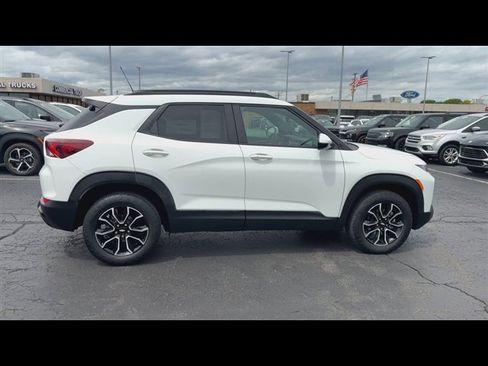 Certified 2023 Chevrolet TrailBlazer ACTIV AWD/4WD image 9